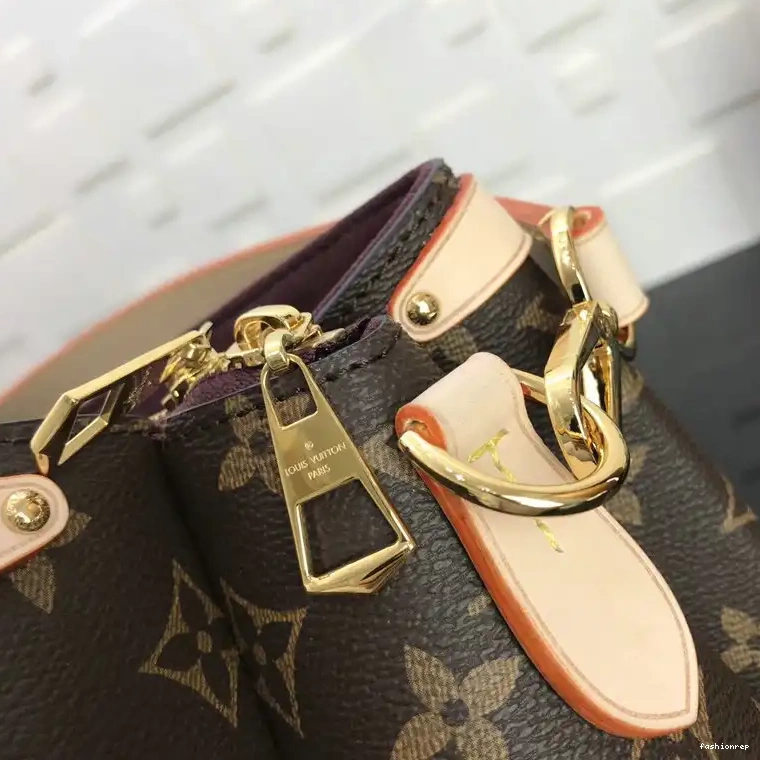 Fashionrep 20B570256 LV Bags 0824